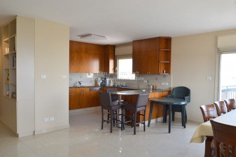 3-bedroom apartment for sale on Hanoch Albek, Jerusalem