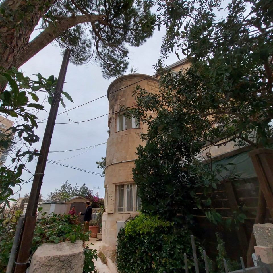 Apartment For sale in Arnona Jerusalem 1,600,000 Only! SOLD!